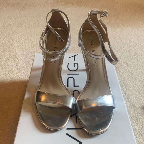 VIA SPIGA heels , size 7 1/2 Silver - Picture 1 of 8